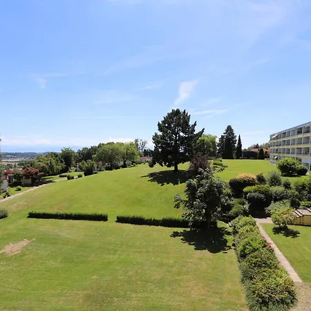 Modernes Mit Grossem Balkon,schoener Aussicht Und Indoorpool * Oberteuringen